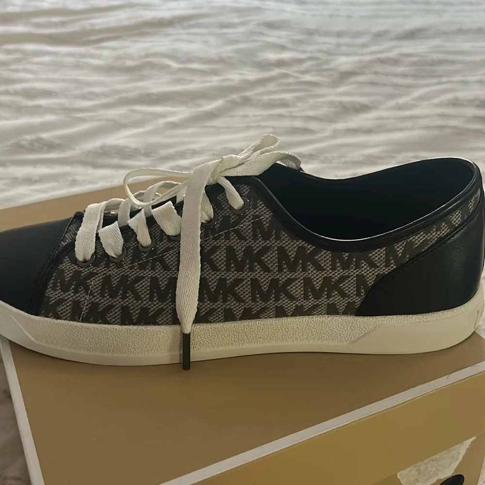 Michael Kors Black‎ and White Sneakers